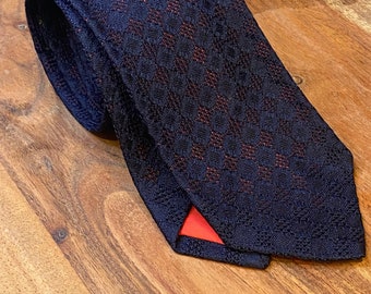 John Northman NYC Silk Grenadine tie in dark blue with a coral background lining hand tailored loomed in Italy Vintage Tie