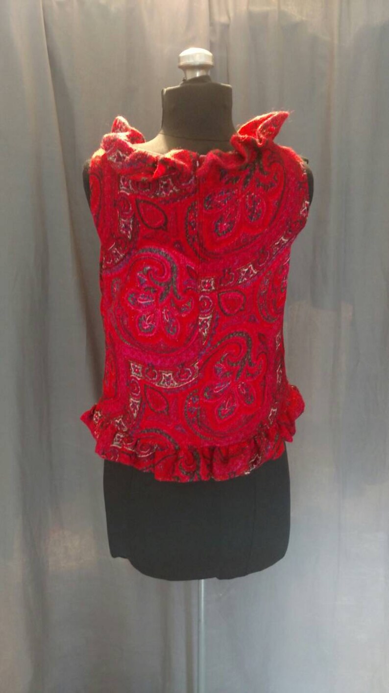 Vintage 1970s sleeveless Wool Knit Paisley top with ruffled collar and Pink Velvet Bow / 70s Wool Tank Top Silk Lined Small / Medium image 8