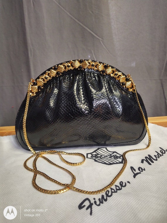 Finesse La Model Black Snakeskin Clutch convertibl