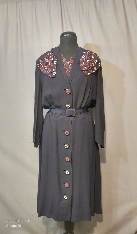 1930s Vintage Crepe Dress with top bow and front … - image 7