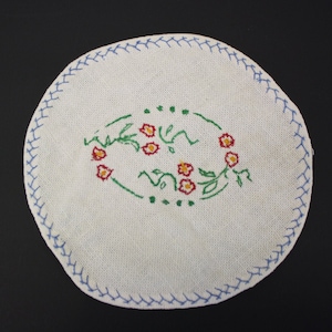 Vintage Embroidered Round Doily With Red Flowers & Blue Cross-Stitch (E2554)