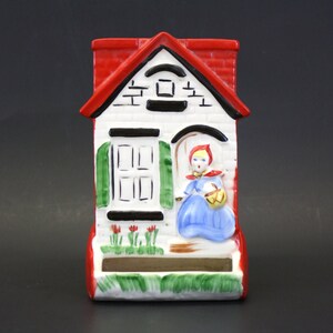 Vintage Hull Little Red Riding Hood Match Holder (E80)