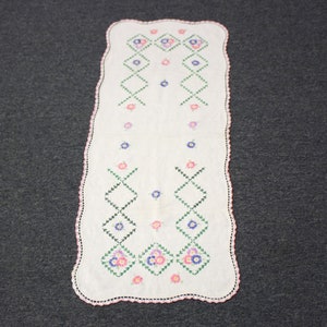Vintage White Table Runner with Embroidered Flowers and White and Pink Edge (E3729)