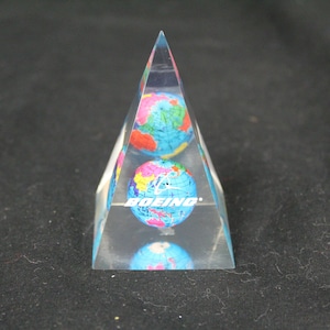 Vintage Boeing Advertising Clear Plexiglass Desk Pyramid (V2606)