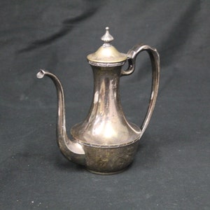 Vintage Silver Tea Pot (V2402)