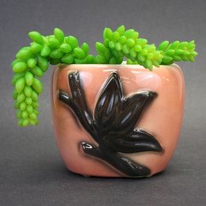 Vintage Pink Art Nouveau Planter with Leaves on Front (E9117)