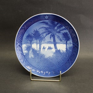 Vintage 1972 Royal Copenhagen &#39;In the Desert&#39; Christmas Decorative Plate (E13316)