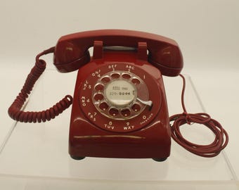 Vintage Red Rotary Dial Phone With Electrical Wire (S1570