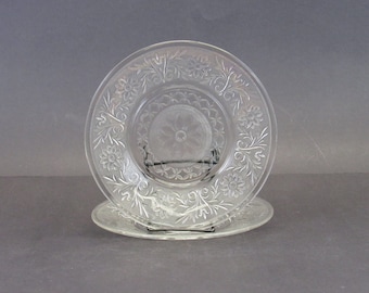 Vintage Floral Pressed Clear Glass Dinner Plates, Set of 2 (E5975)