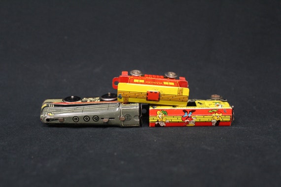 Mini train set in a tin 2025