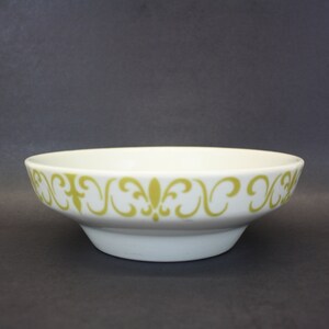 Vintage Fleur De Lis White Serving Bowl Yellow-Green Pattern (E1916)