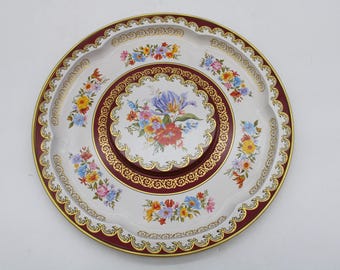 Vintage Daher Floral Raised Center Tin Round (S4495)