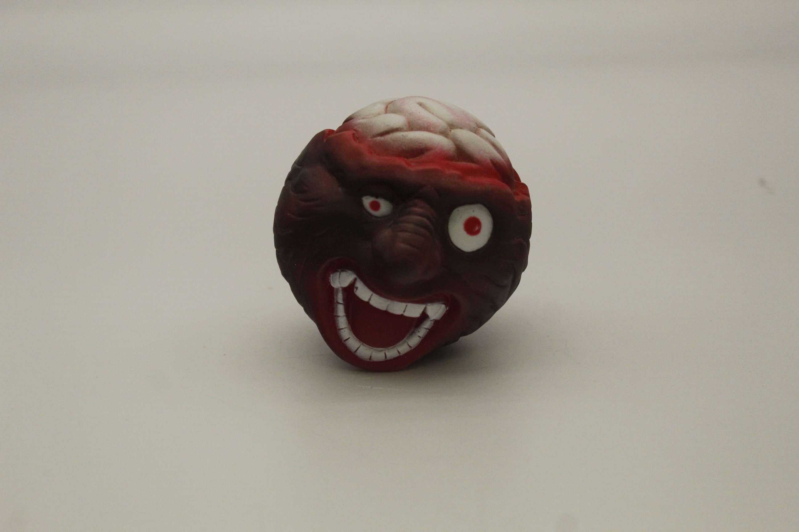 ビンテージ　MADBALLS マッドボール Cerebro de Momia MadBalls SKULL FACE Mad Ball MadBall Zombie Skeleton Head