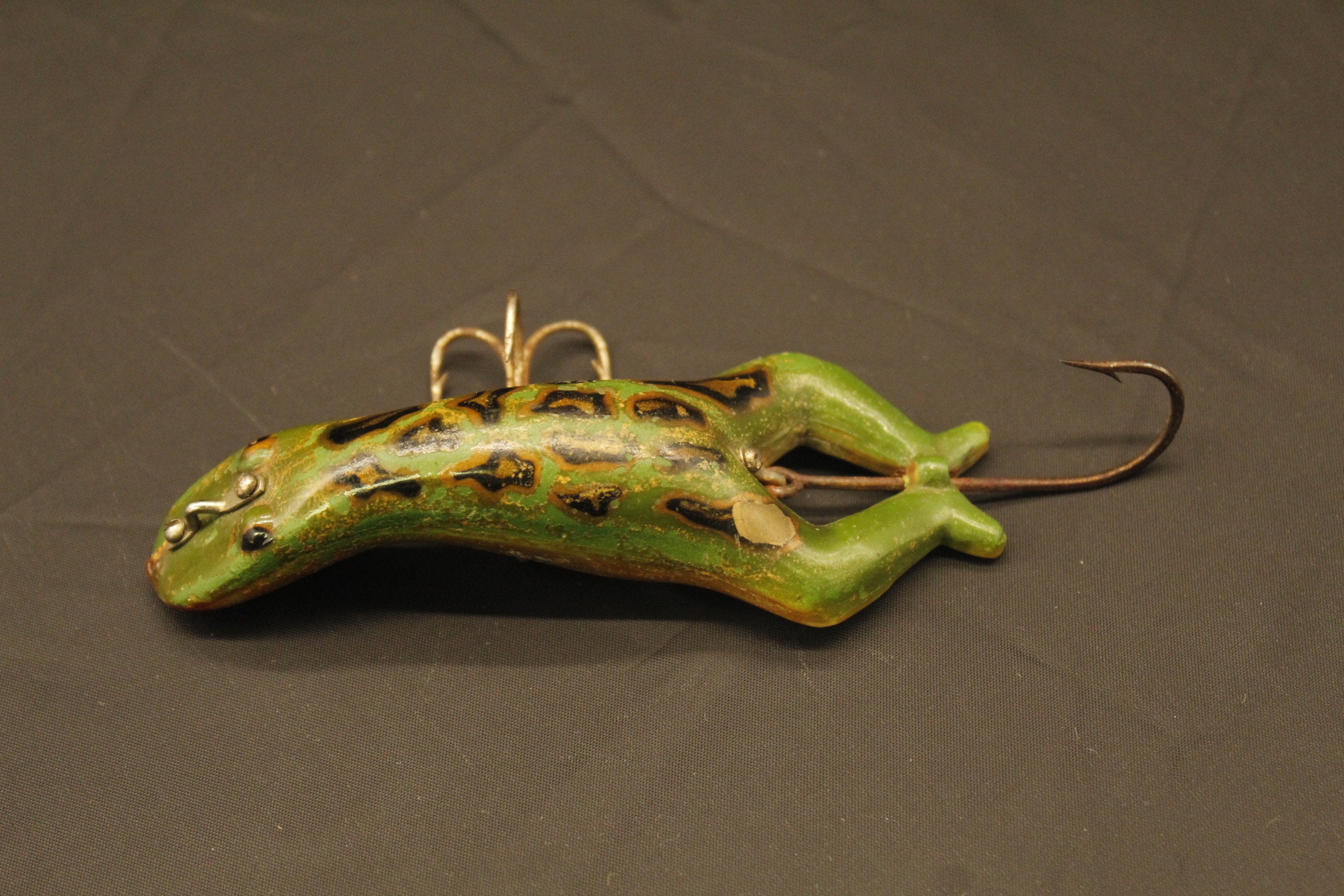 Vintage Heddon Luny Frog Fishing Lure (V10021) - Etsy Vintage Heddon Luny Frog Fishing Lure (V10021) - Etsy