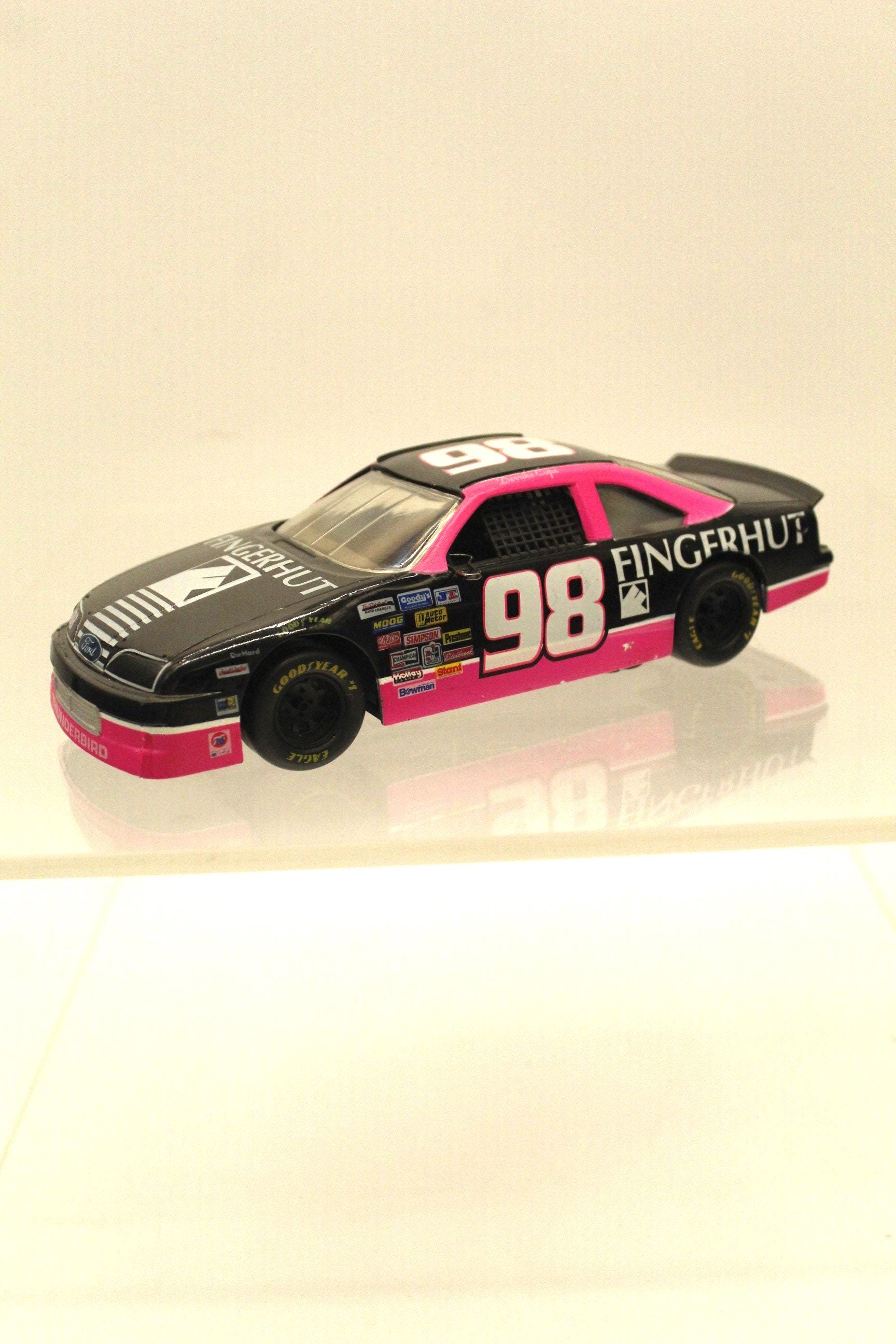 Vintage Fingerhut Pink 98 Nascar Diecast Stock Car (V10380