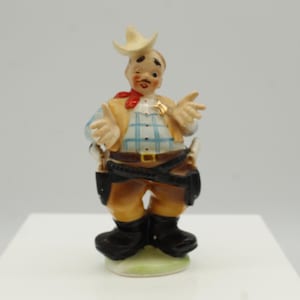 Vintage Napco Overwieght Sherrif Big Hands Tiny Flea Bite on Cowboy Hat (S4148)