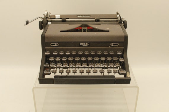 レトロ 米国製  QUIET DE LUXE タイプライター レトロ 米国製 QUIET DE LUXE タイプライター Vintage 1947