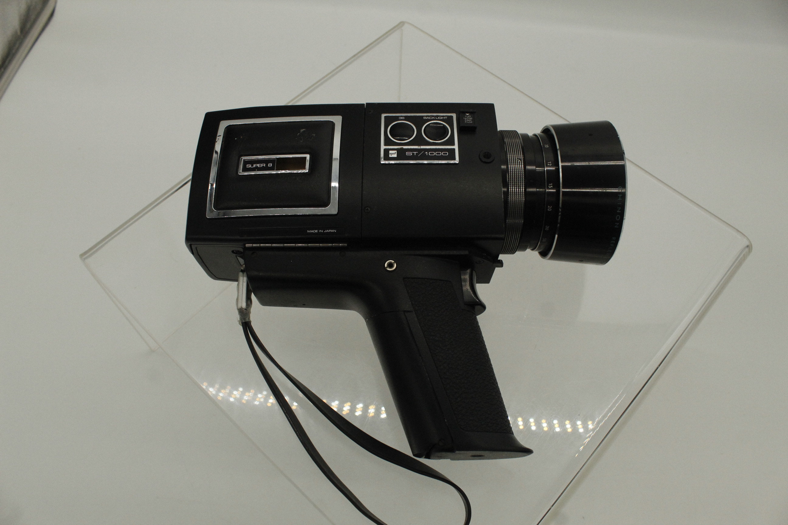 Vintage Japan Bell and Howell 1983-84 Gaf St/ 1000 Super 8 Vintage Japan Bell and Howell 1983-84 Gaf St/ 1000 Super 8
