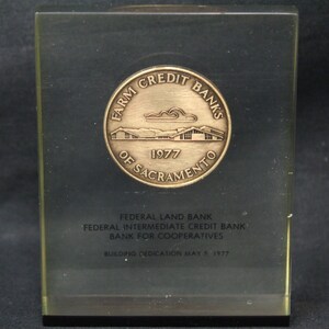 Vintage 1977 Farm Credit Banks of Sacramento Acrylic Coin Paperweight (V1219)