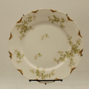 Vintage Limoges Plate Scalloped Edge Green Leaves and Gold (V10249)