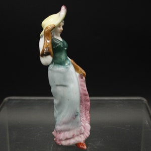 Vintage Japanese Woman Figurine Gardener Occupied (V7784)