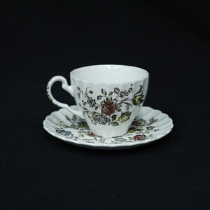 Vintage Johnson Bros &#39;Staffordshire Bouquet&#39; English Cup & Saucer Set (E668)