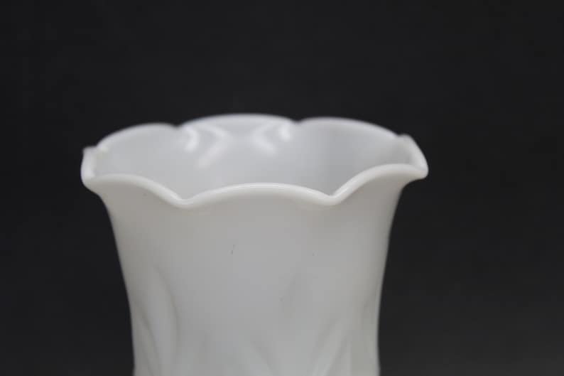 E13767 Vintage Small Milk Glass Vase with Quilted Star Details