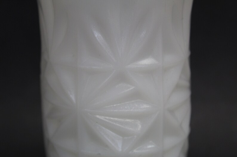 E13767 Vintage Small Milk Glass Vase with Quilted Star Details