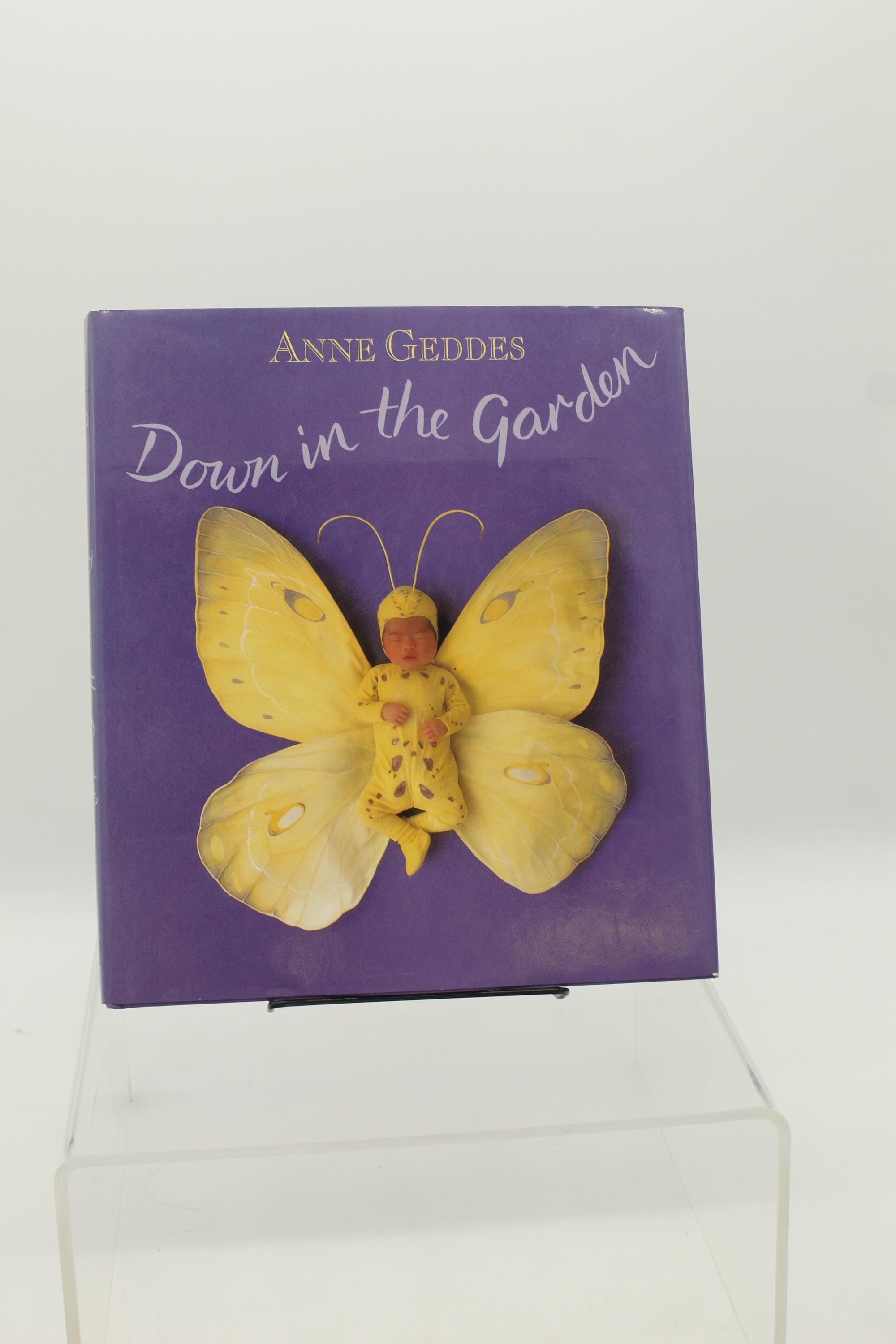 Vintage Anne Geddes Down in the Garden 1996 Hardcover Book (S1011