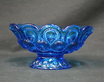 Vintage Blue 'Moon & Stars' Pressed Glass Short Dish with Scalloped Edge (V1035)