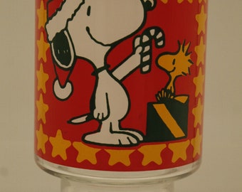 Vintage Peanuts Snoopy & Woodstock Christmas 30 Oz Glass Vase