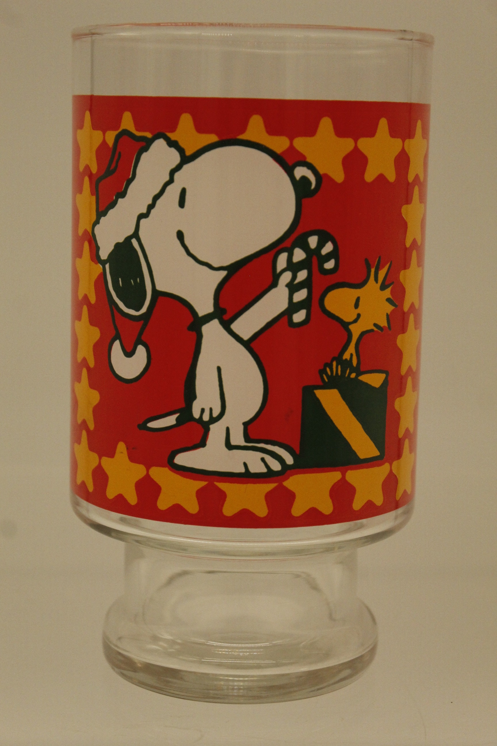 Vintage Peanuts Snoopy & Woodstock Christmas 30 Oz Glass Vase