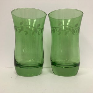 Vintage Etched Green Drinking Glasses, Set of 2 (V3573)