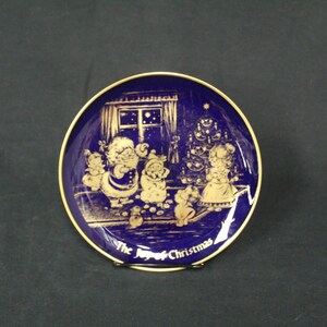 Vintage Bavarian Joy of Christmas 24k Gold and Cobalt Blue Plate (V4958)