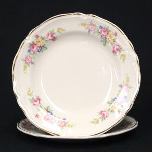Vintage Knowles Edwin’s Roses Set of Two Bread & Butter Plates (V5375)