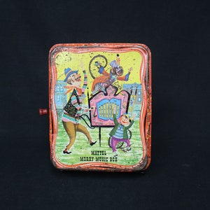 Vintage Mattel 1953 Merry Music Box with Wood Handle Crank (V5331)