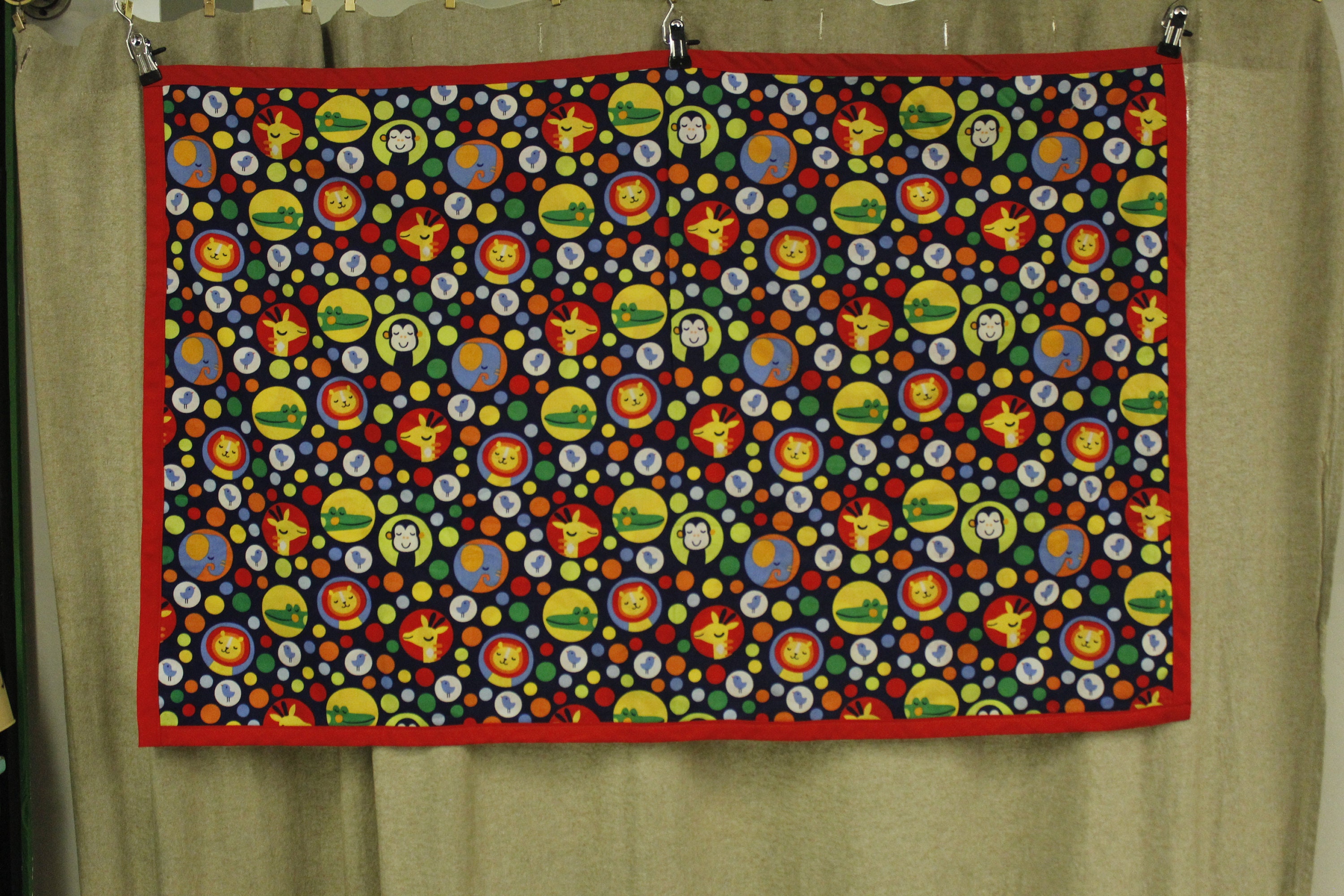 Vintage Animal and Colorful Dot Plush Soft Blanket With Red Edge