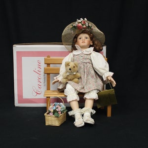 Vintage Caroline Doll by Pamela Phillips by Original Box (V4667)