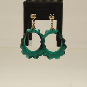 Vintage MCM Emerald Green Acrylic Lucite Dangle Twist Post Earrings (V8676)