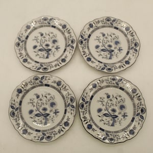 Vintage Blue Onion Castle court Japan Bread Butter Plates Set of 4 (S1643)