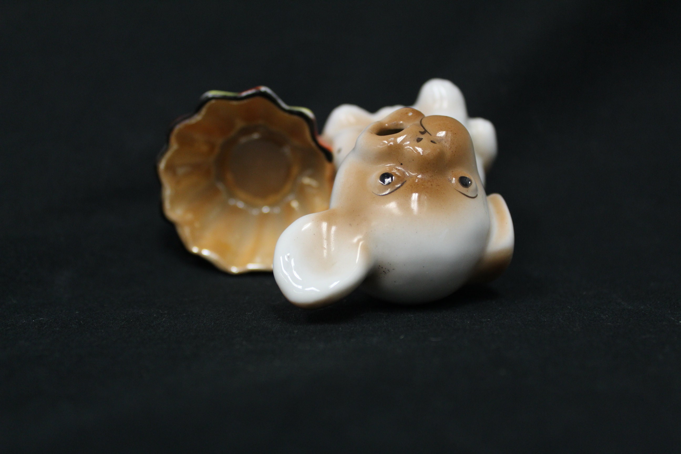 Vintage Japanese Ceramic Dog Cigarette Holder With Ashtray (V1866