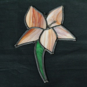 Vintage Stained Glass Lily Wall Hanging (V2977)