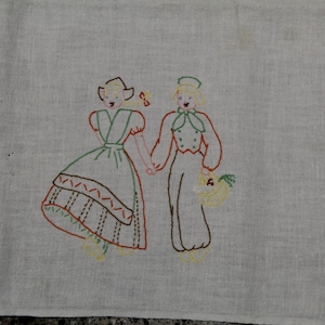 Vintage Dish Towel w/Embroidered Dutch Couple Holding Hands (V3742)