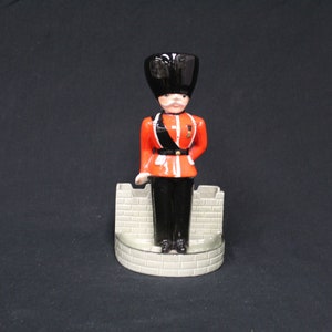 Vintage Ceramic Soldier Standing Against Wall Napkin/Utensil Holder (V5861)