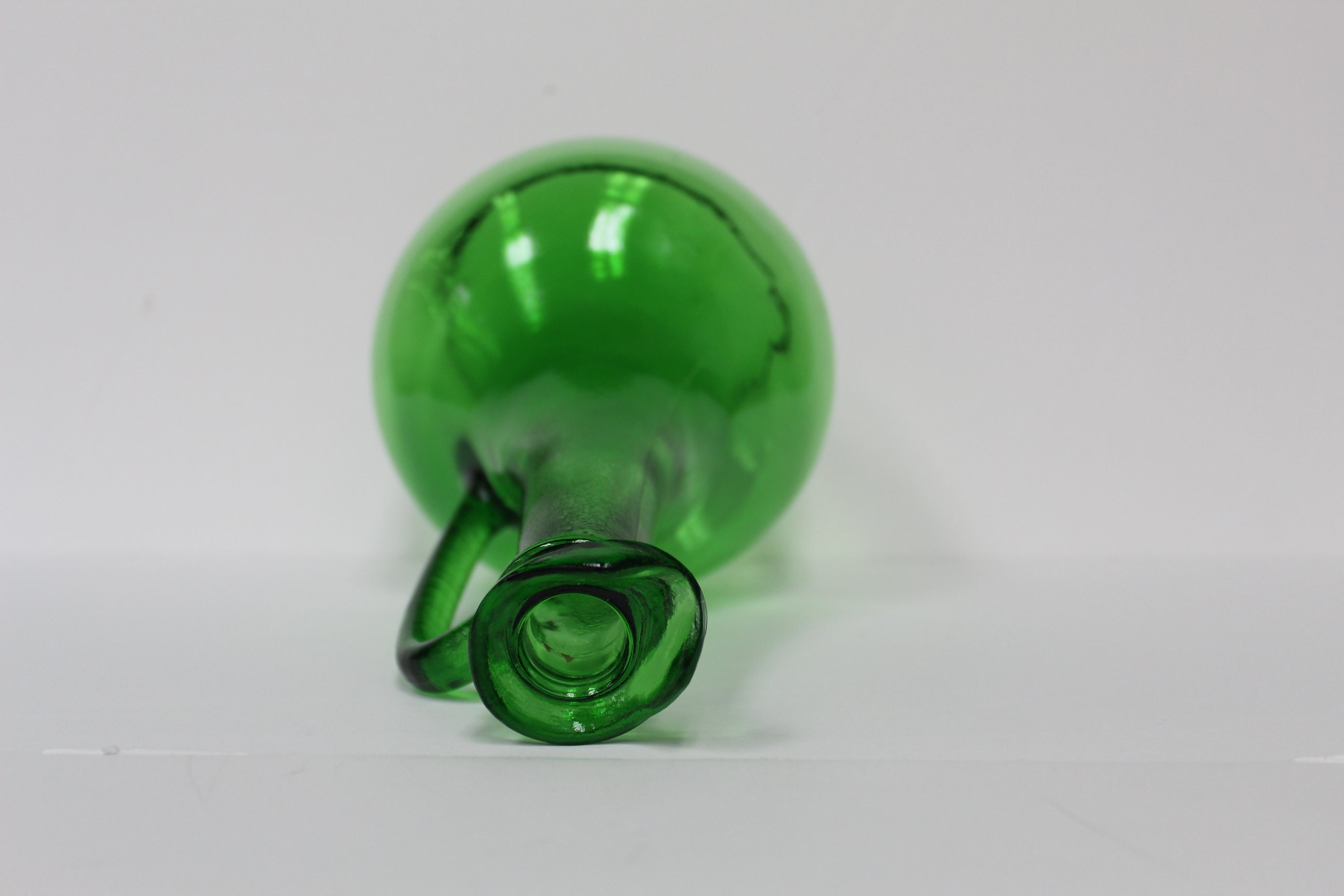Vintage 1978 MCM Wine World Green Glass Long Neck Decanter Vintage 1978 MCM Wine World Green Glass Long Neck Decanter