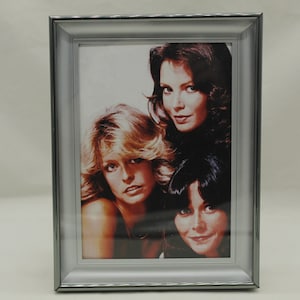 Vintage Shadow Box 5 x 7&quot; Picture Frame Silver Tone Intercraft with Charlie&#39;s Angels (V8323)
