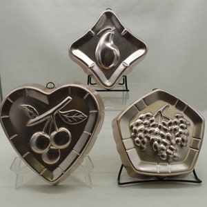 Vintage West Bend Metal Fruit Molds Set of Three Wall Hangings (V8453)