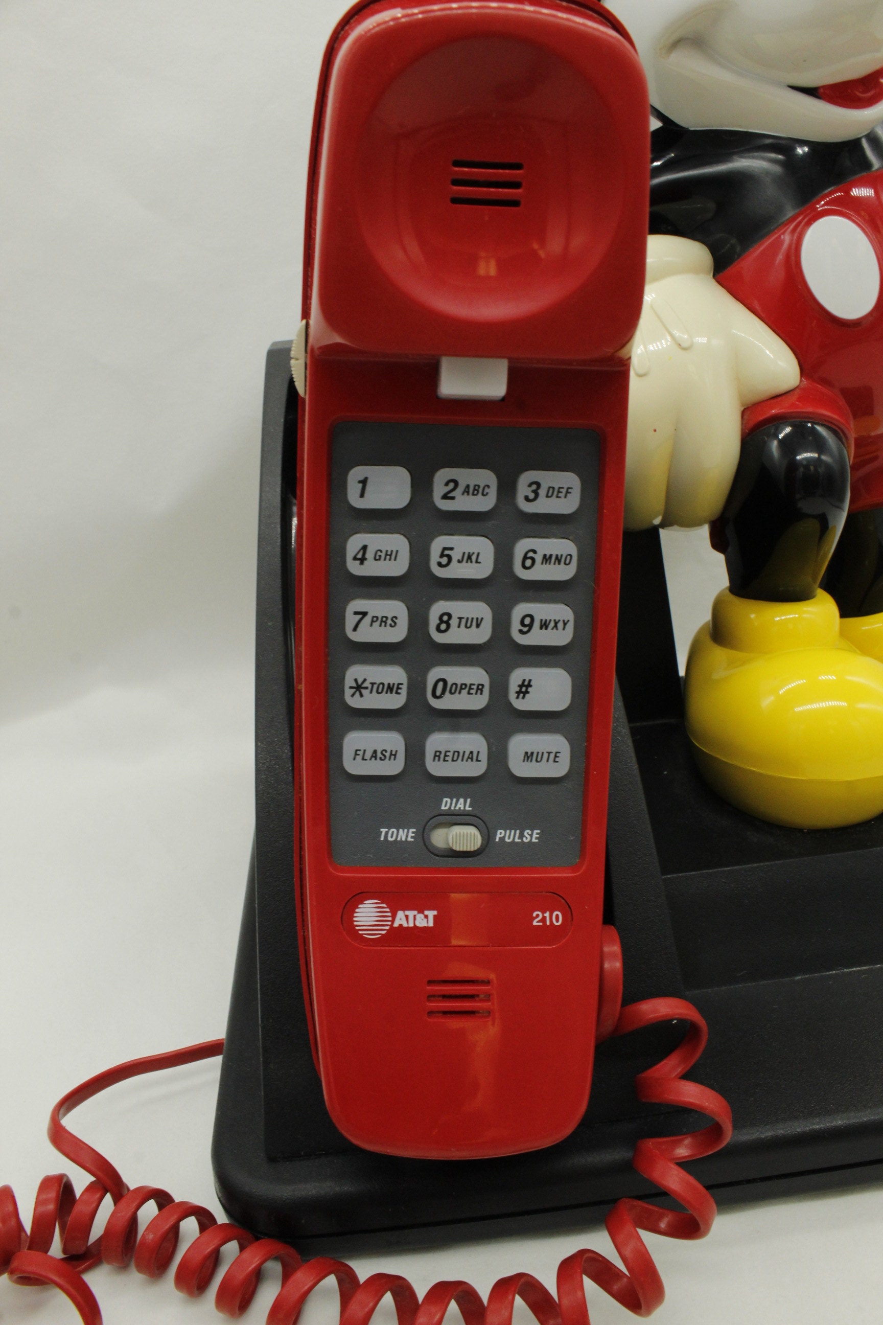 THＥ ＭIＣＫＥＹ ＰＨＯNＥ！ The Mickey Mouse Telephone - Oldphoneworks – oldphoneworks