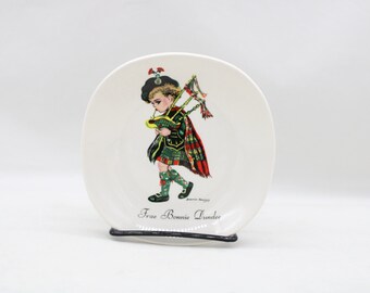Vintage Brownie Downing 'Frae Bonnie Dundee' Scottish Souvenir Pin Dish (E11731)