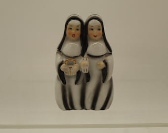 Vintage Double Nuns in Habits with Chalices Planter (V9436)
